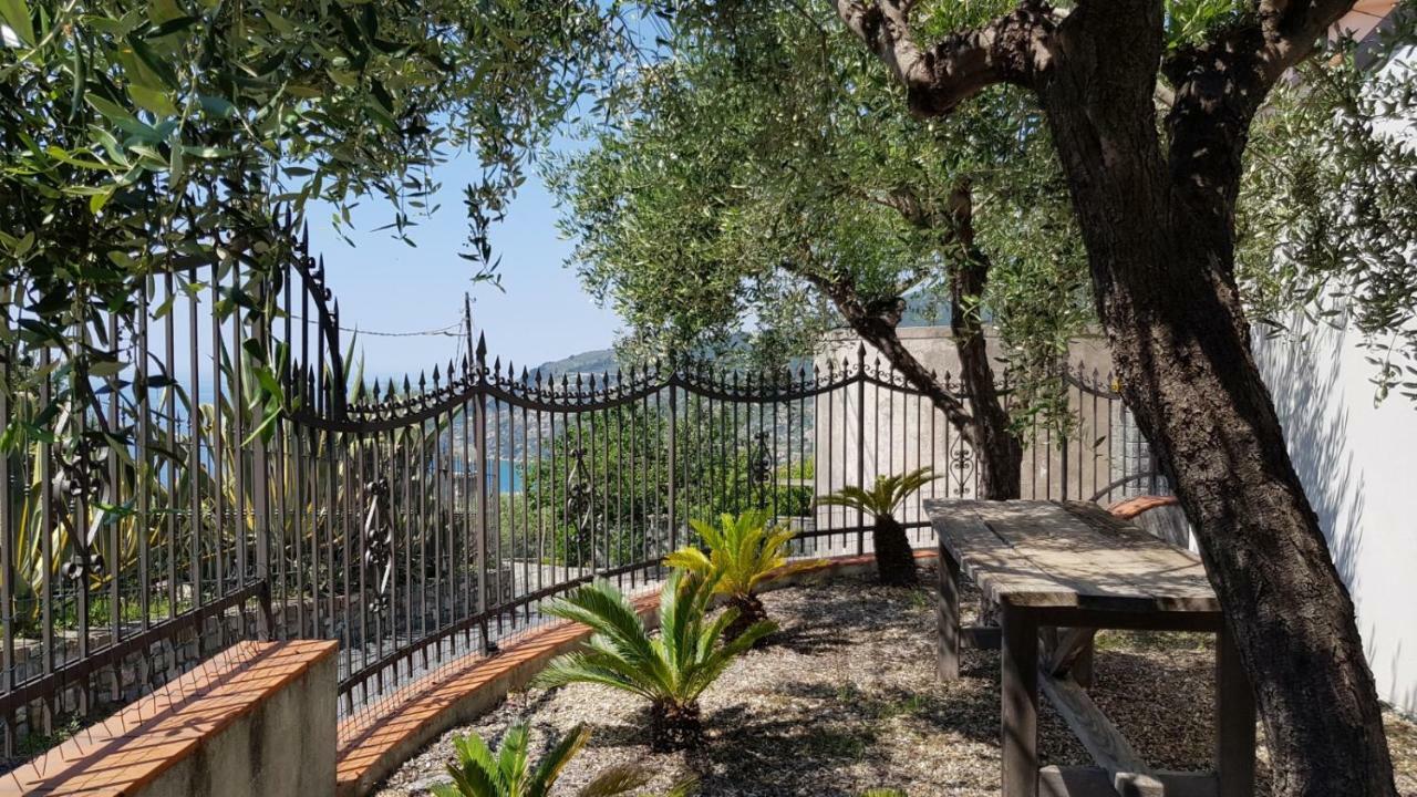 Villa Piccola Casa Con Giardino San Remo Exterior foto